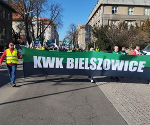 Górnicy protestowali pod ministerstwem przemysłu w Katowicach przeciwko likwidacji KWK Bielszowice