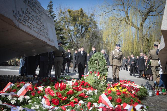 Obchody 5 rocznicy katastrofy smoleńskiej na warszawskich Powązkach.