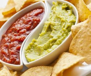 Sos guacamole: klasyk kuchni meksykańskiej [przepis]