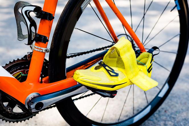 Buty na rower – jakie cechy powinny mieć dobre buty rowerowe?