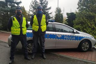 Katowice: Impreza i zamknięte ulice, a w aucie ciężarna kobieta. Policja! Ja rodzę!