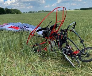 Motolotniarz runął na ziemię i zginął! Tragedia podczas zawodów