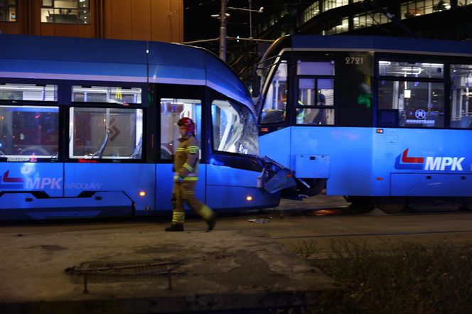 Koszmar we Wrocławiu. Motorniczy zasłabł, a tramwaj pędził. Są ranni