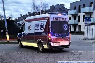 Ratowali ludzi z zadymionego domu, sami zatruli się czadem