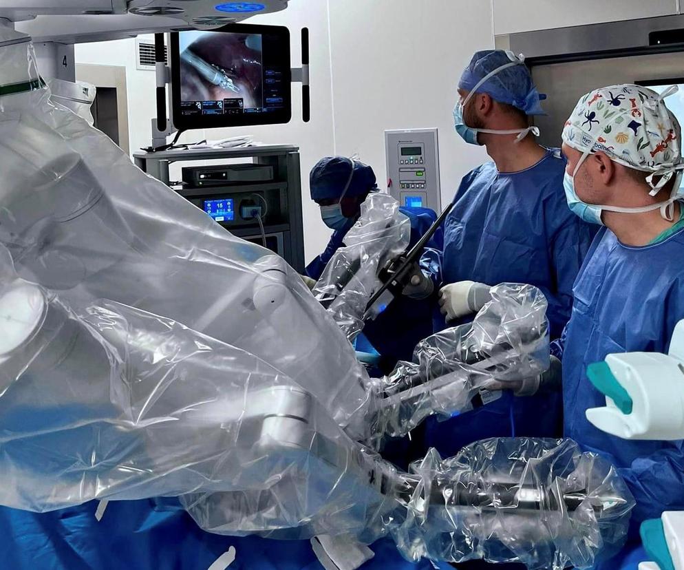 Da Vinci już pracuje. Wczoraj w szpitalu w Lesznie przeprowadzono pierwszą operację przy użyciu nowoczesnego robota chirurgicznego