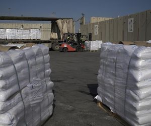 Dramat w Strefie Gazy. Dzieci i seniorzy umierają z głodu. Pomoc ruszyła, ale wciąż jest jej za mało