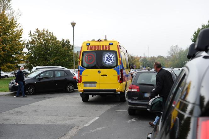 Parkingowy chaos pod szpitalem onkologicznym