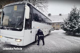 Lubuscy policjanci sprawdzają sprawność autokarów