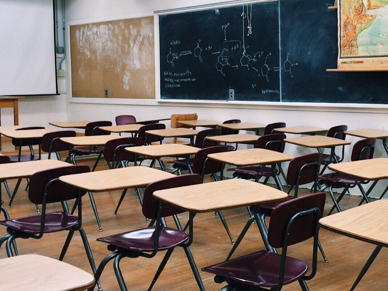  Kryzys na granicy. Rząd chce zamknąć szkoły w tych powiatach [LISTA]