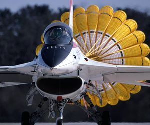 Myśliwce F-2