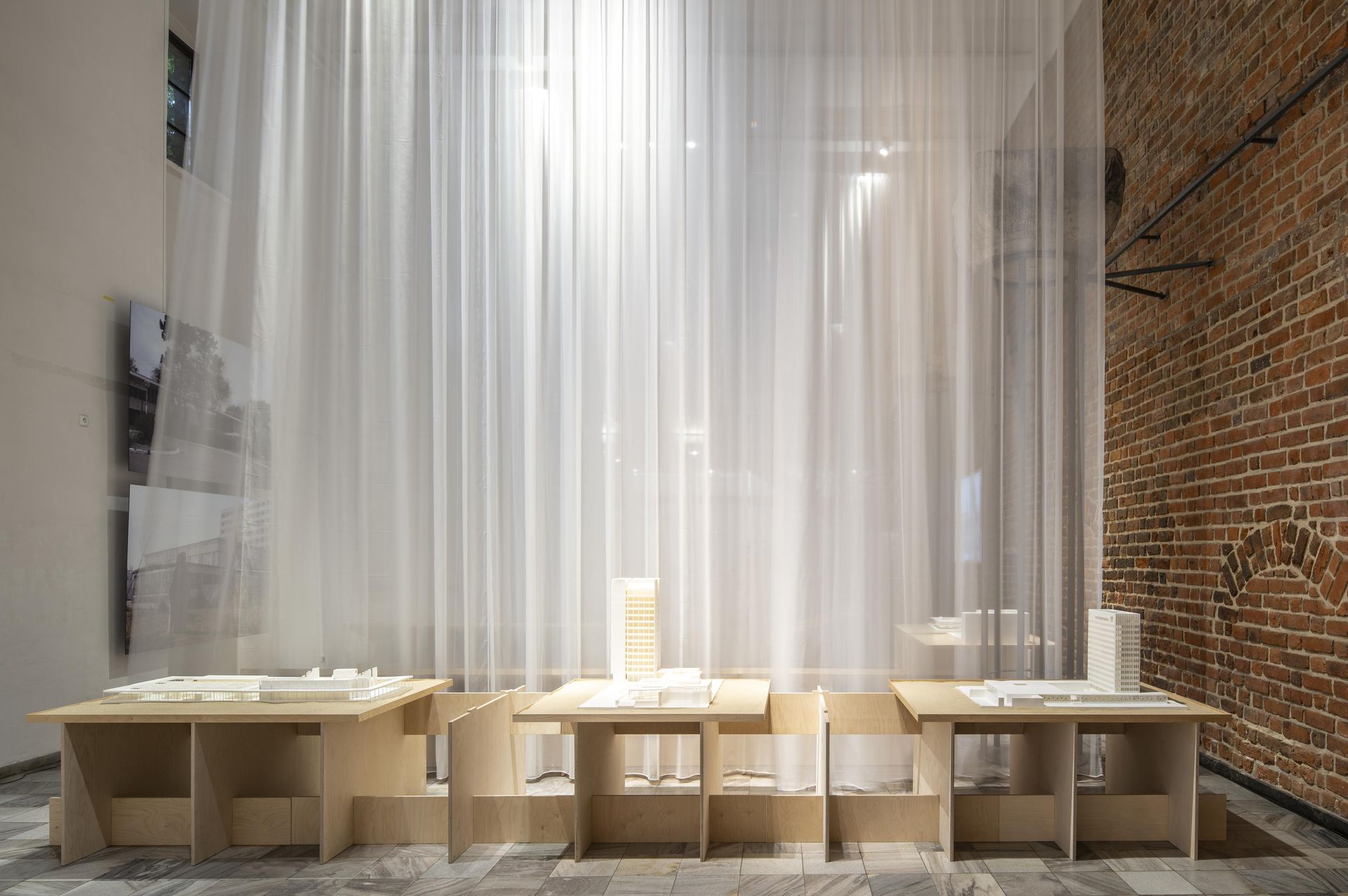 Wystawa "Czarnomorska utopia 1955-1989. Dramat architektoniczny w pięciu aktach" w Muzeum Architektury we Wrocławiu