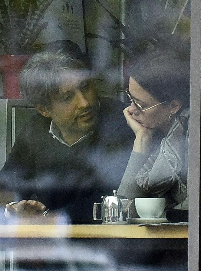 Kinga Rusin i Marek Kujawa całuja się 