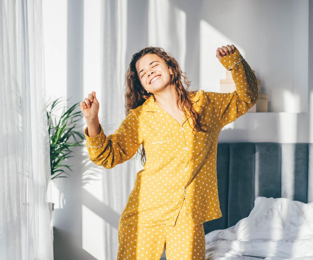 Pobudzi z rana lepiej niż kawa. Wystarczy, że wprowadzisz ten poranny nawyk