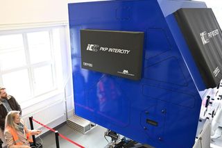 Prezentacja symulatora jazdy lokomotywy Griffin w Gdyni