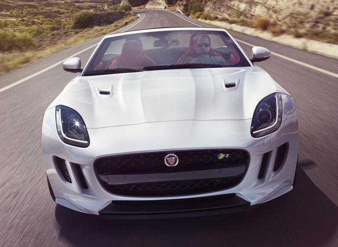 Jaguar F-Type R AWD