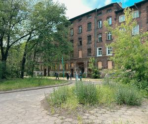 Zabytkowe famuły Izraela Poznańskiego w Łodzi 