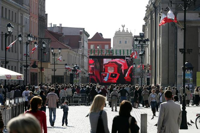 Rocznica pogrzebu Lecha i Marii Kaczyńskich na Wawelu