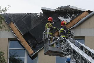 Burze nad Polską. Tysiące interwencji strażackich, uszkodzone dachy, ewakuacja harcerzy [ZDJĘCIA, WIDEO]