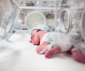 W ciągu roku zmarły 252 niemowlęta. Lokalne media wskazują winnego: brak lekarzy i pielęgniarek