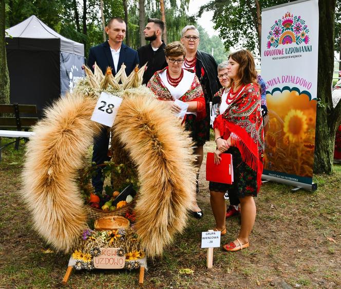 Dożynki wojewódzkie w Olsztynku 2024. Tłumy na wydarzeniu. „To był trudny rok” [ZDJĘCIA]