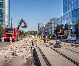 Wielki powrót tramwajów na Marszałkowską. Pojadą po zielonym dywanie