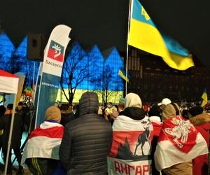 Manifestacja na pl. Solidarności w Szczecinie w pierwszą rocznicę inwazji na Ukrainę