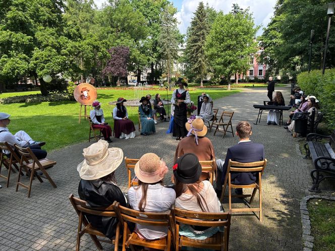 Piknik historyczny II LO w Nowym Sączu 