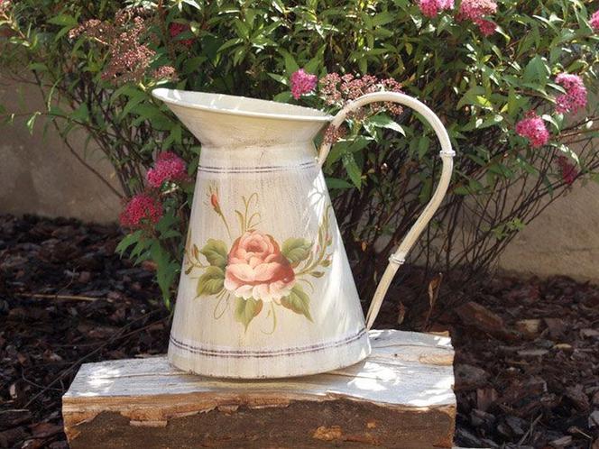 Aranżacja ogrodu: dekoracje ogrodowe w stylu prowansalskim