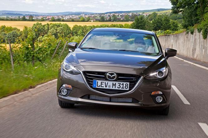 Nowa Mazda 3 sedan 2014