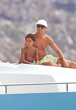 Cristiano Ronaldo z rodziną na wakacjach