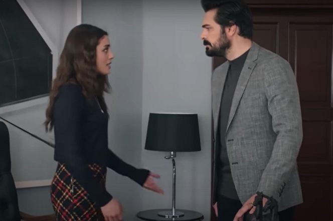 Yaman usłyszy, że Seher rozmawia z Azizem 