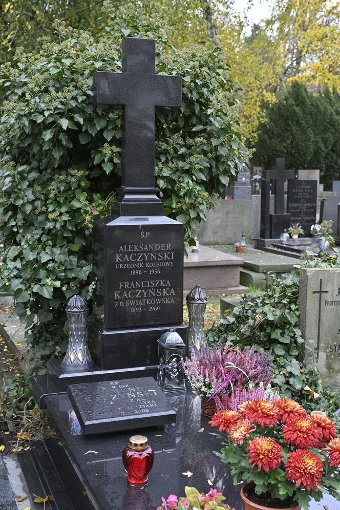 Grób rodziców Jarosława  Kaczyńskiego