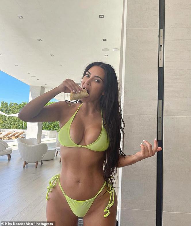 Kim Kardashian dzień rozpoczyna granolą z jogurtem