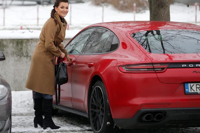 Takim czerwonym Porsche jeździ Agnieszka Radwańska. To