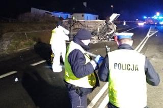 Zdziechów. Dwie osoby nie żyją, 9 rannych. Szokujące informacje o kierowcy busa Poczty Polskiej!
