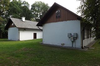 Ten małopolski dwór jest perłą architektury. Spotykali się w nim sławni artyści 