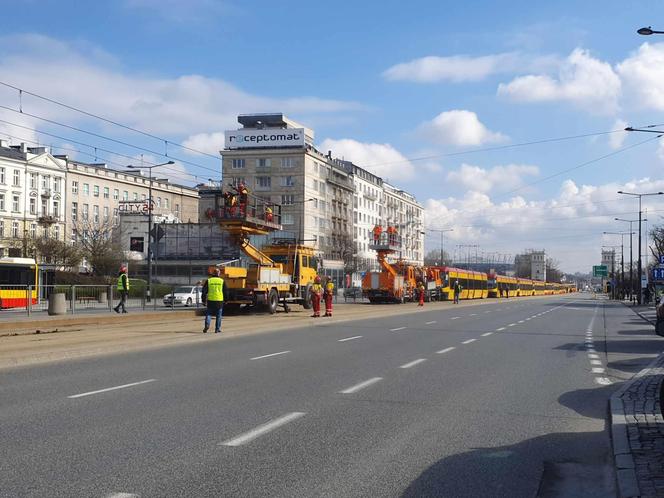 Zerwana trakcja na Al. Jerozolimskich! Tramwaje nie jeżdżą