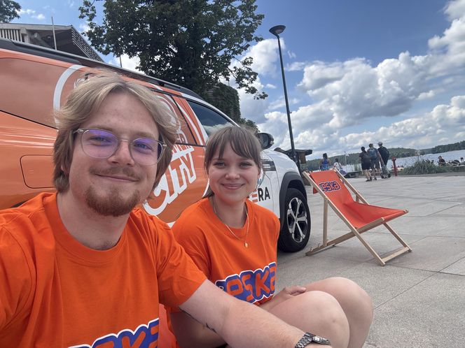 Wakacyjny patrol Eska Summer City na olsztyńskiej Plaży Miejskiej