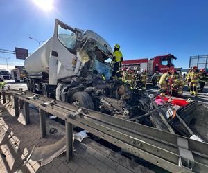 Na trasie S2 w rejonie Ursusa doszło do poważnego wypadku