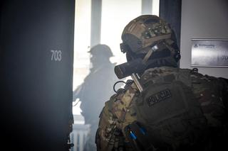 Szturm antyterrorystów na rzeszowski wieżowiec. Sceny jak z filmu!