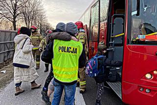 wypadek autokaru z uchodźcami
