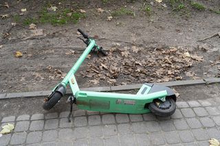 Tragedia pod Tarnowem. 10-latek jechał hulajnogą elektryczną. Chłopiec zginął w wypadku