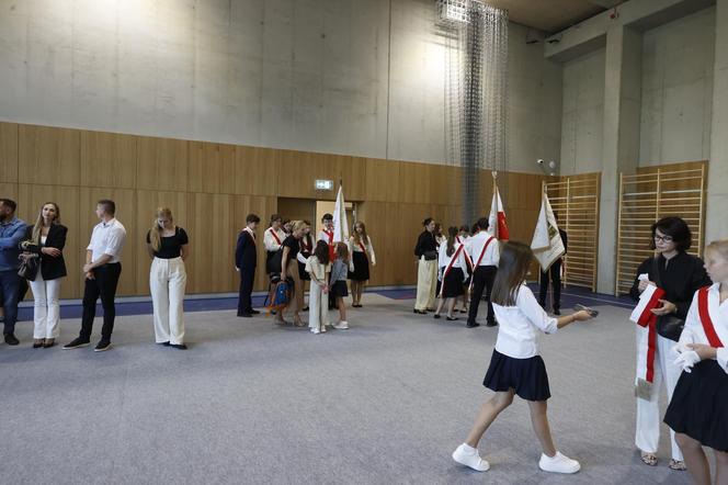 Szkoła Podstawowa nr 406 w Warszawie. Rozpoczęcie roku szkolnego w najnowocześniejszej szkole w Polsce