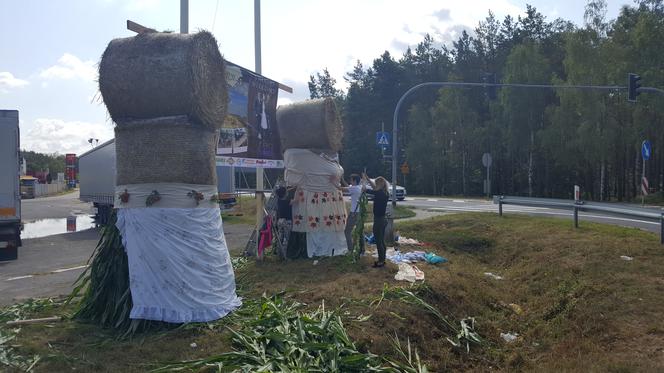 Żniwa dobiegają końca! Pod Bydgoszczą pojawiają się pierwsze "witacze" 