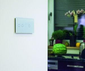 Łączniki elektroniczne: zdalne sterowanie łącznikami