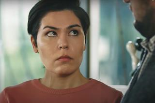 Czarna z telenoweli Emanet prywatnie 