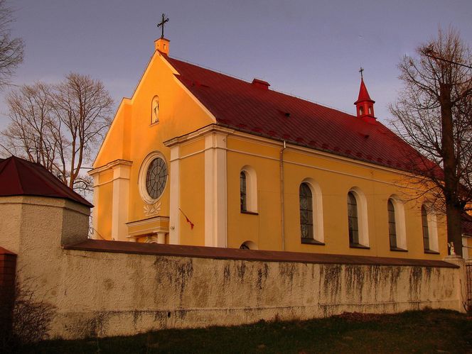 Zabytkowy kościół św. Doroty w Potworowie