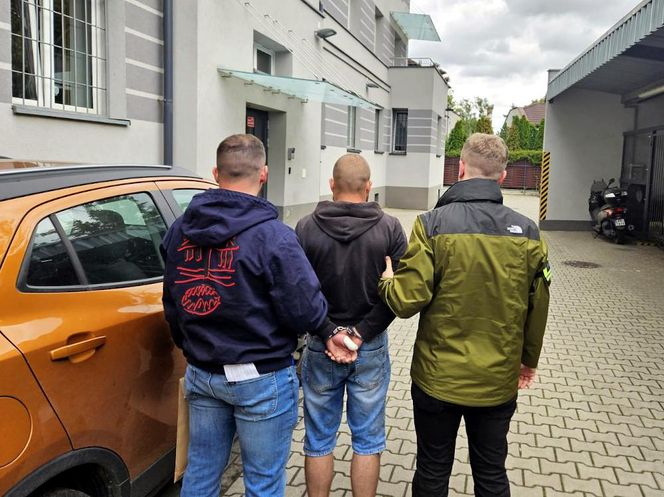 Warszawa: Bestialski atak na przechodnia. 23-latek użył maczety