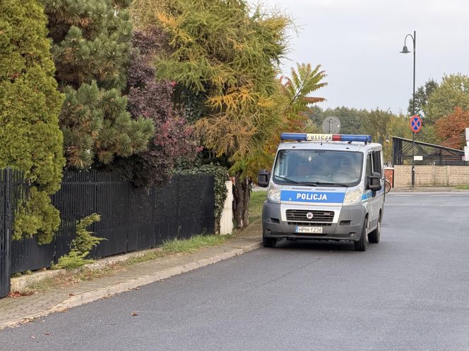 Śmiertelny atak pod Radomiem. Ojciec zginął, matka walczy o życie. Policja podejrzewa syna!
