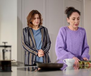 Na Wspólnej odc. 4002: Ada (Monika Obara), Weronika (Renata Dancewicz)